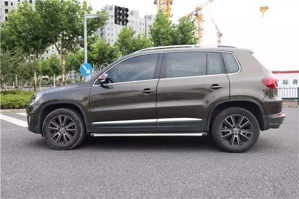 控空调荣威eRX5就领先燃油车途观N个车身新葡京网上赌场这热天就不说牌照了仅远程遥(图19)