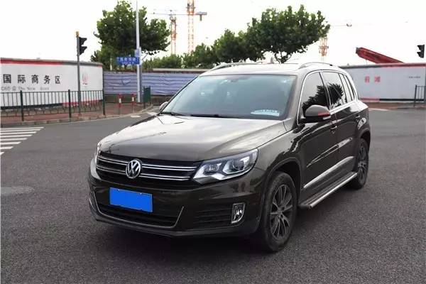 控空调荣威eRX5就领先燃油车途观N个车身新葡京网上赌场这热天就不说牌照了仅远程遥(图21)