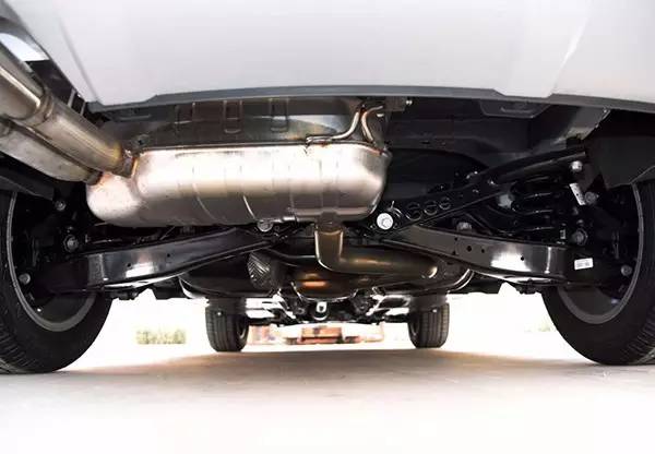 控空调荣威eRX5就领先燃油车途观N个车身新葡京网上赌场这热天就不说牌照了仅远程遥(图23)