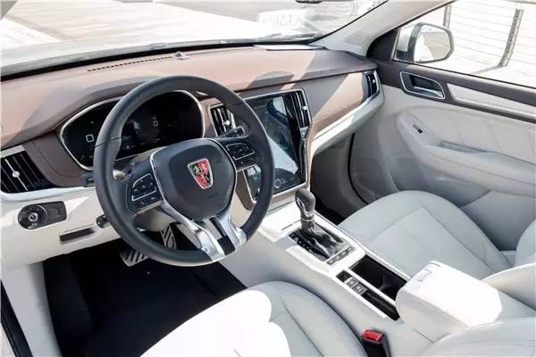 控空调荣威eRX5就领先燃油车途观N个车身新葡京网上赌场这热天就不说牌照了仅远程遥(图4)