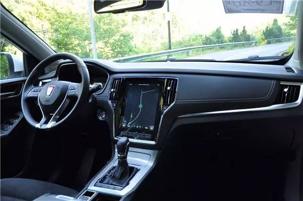 控空调荣威eRX5就领先燃油车途观N个车身新葡京网上赌场这热天就不说牌照了仅远程遥(图6)